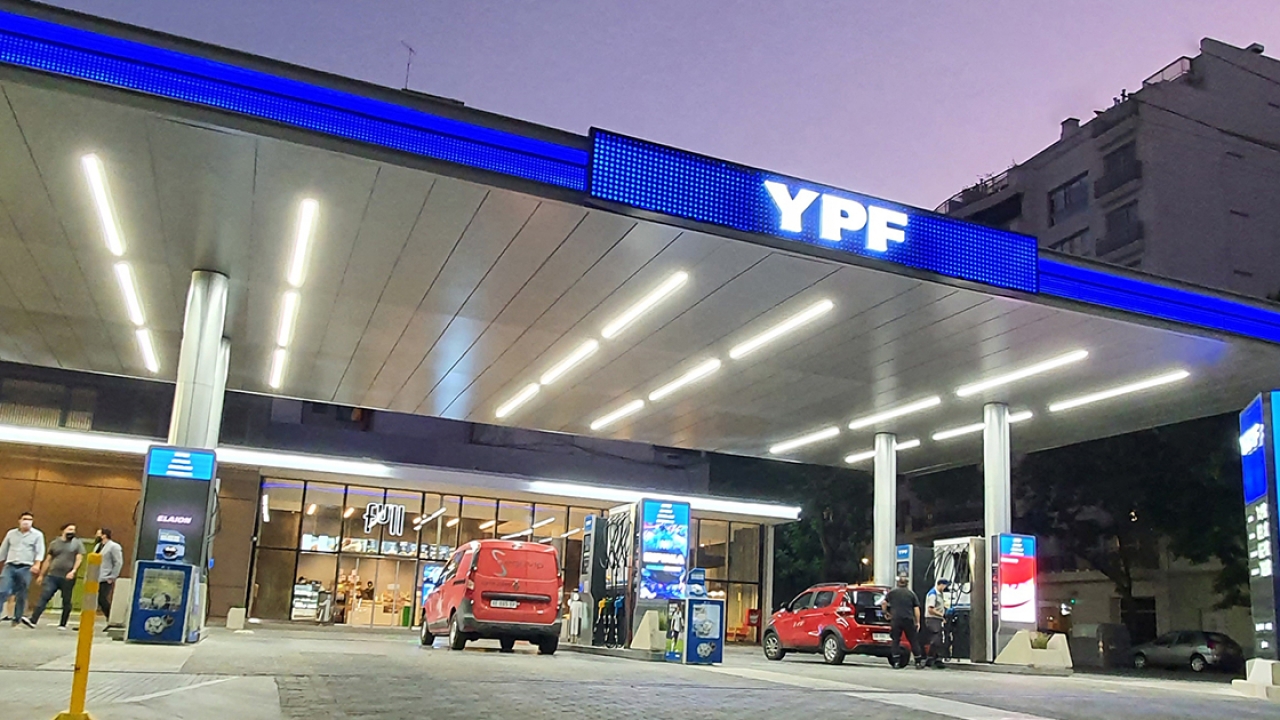 YPF obtuvo una ganancia de 657 millones de dólares pese a la retracción del mercado